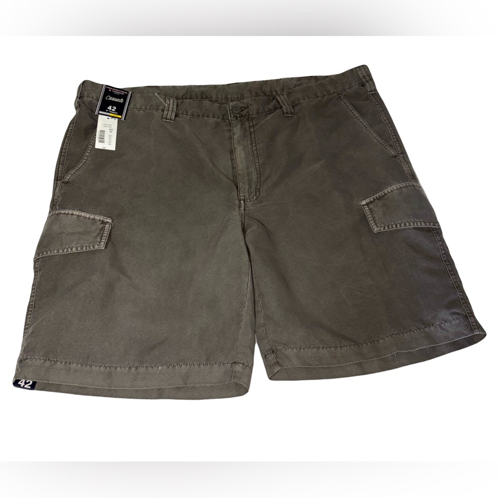 NWT - Roundtree & Yorke Men's Dark Gray Cargo Shorts